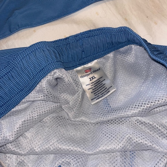 Vineyard Vines 7inch Chappy swim trunks - Picture 6 of 10